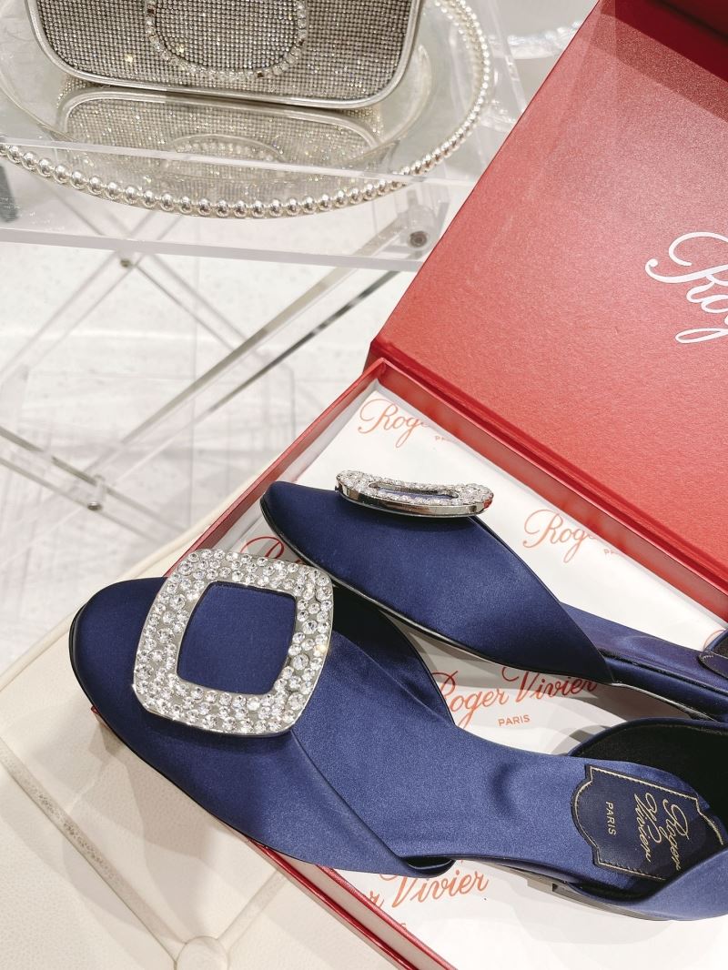 Roger Vivier flat shoes